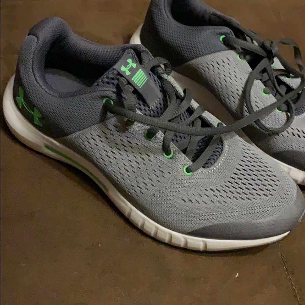 Under armour sneaker